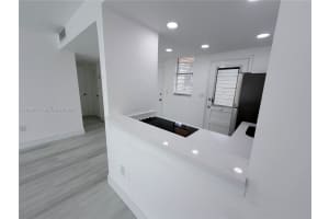 2980 Point East Dr D112, Aventura