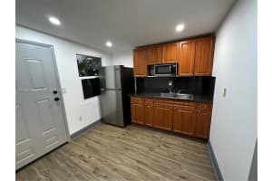 571 Sw 71st Pl 1, Miami