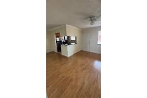 2441 Sw 31st Ave 303, Miami