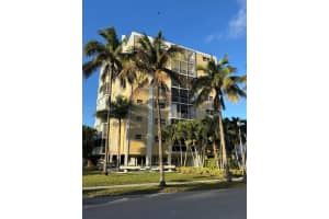 555 Crandon Blvd 43, Key Biscayne