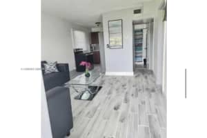 715 Nw 7th Ave 4, Hallandale Beach