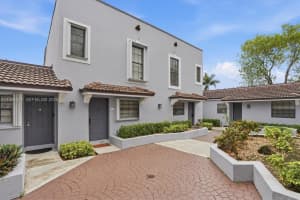 11719 Nw 11th Street, Pembroke Pines
