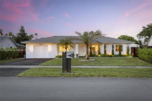 12811 Sw 9th Pl, Davie