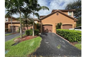 1503 Veracruz Ln 5-14, Weston