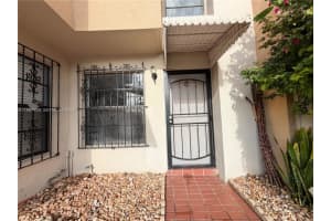 5790 W 26th Ave 202, Hialeah