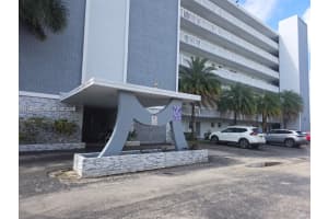 320 Ne 12th Ave 703, Hallandale Beach 320 Ne 12th Ave 703, Hallandale Beach