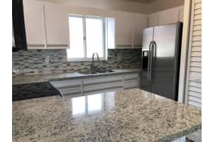 2246 W 74th St 202-10, Hialeah