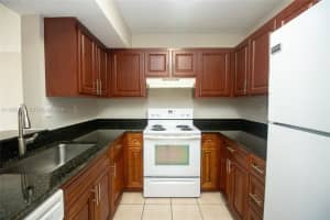 9491 S Palm Cir S 101, Pembroke Pines