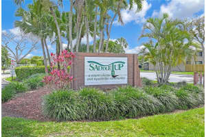 4930 S University Dr 4930, Davie