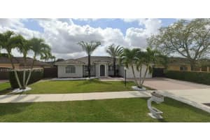 15426 Sw 168th Ter 2, Miami