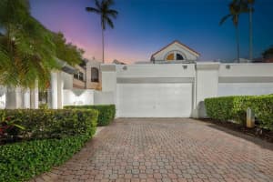 6720 Sw 88th Ter, Pinecrest