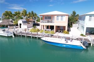 11284 3rd Avenue Ocean, Marathon