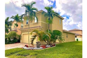 3910 Ne 13th Dr, Homestead