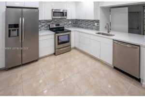 17252 Sw 112th Pl 21243, Miami