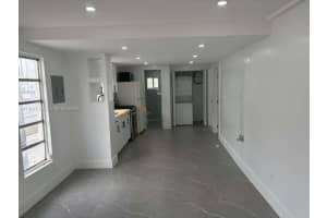 1011 Sw 5th St 1, Miami