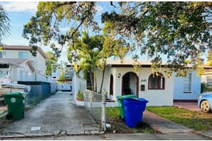 3347 Sw 23rd St 1, Miami