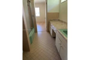 1400 Ne 103rd St, Miami Shores