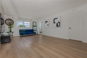 2500 Sw 81st Ave 304, Davie