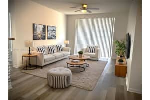 8050 N Nob Hill Rd 105, Tamarac