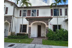 3572 W 88th Ter 3572, Hialeah