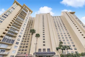 11111 Biscayne Blvd 116, Miami