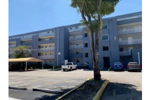 9357 Fontainebleau Blvd D303, Miami