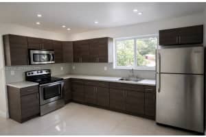 552 Ne 61st St 4, Miami