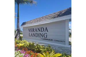 204 Se Woodbark St, Port Saint Lucie