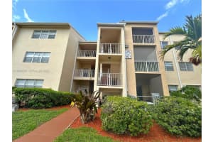 15295 Sw 106th Ln 718, Miami