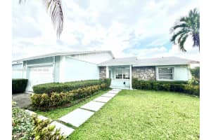 1361 N Fieldlark Ln, Homestead