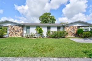 , Pinecrest , Pinecrest