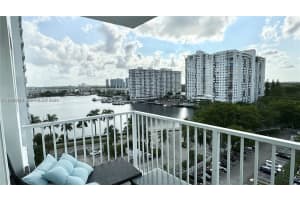 2801 Ne 183rd St 1005w, Aventura