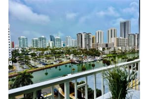 500 Bayview Dr 717, Sunny Isles Beach 500 Bayview Dr 717, Sunny Isles Beach