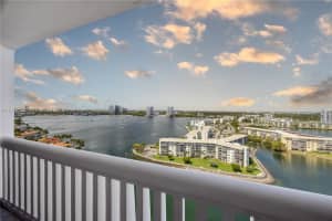 1000 W Island Blvd 1910, Aventura
