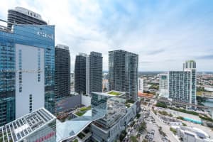 68 Se 6th St 3006, Miami