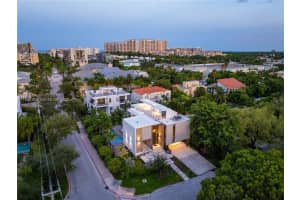 571 Glenridge Rd, Key Biscayne