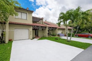 3325 Torremolinos Ave C-44, Doral
