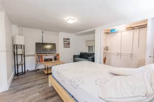 528 Sw 21st Ave B, Miami