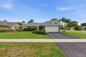 20823 Sugarloaf Ln, Boca Raton