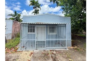 1345 Nw 55th St 2, Miami