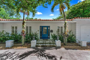 186 Edgewater Dr 0, Coral Gables