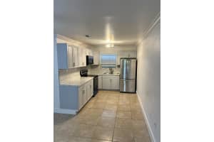 6018 Plunkett St 1, Hollywood