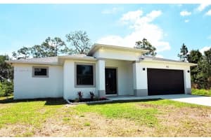 902 Magnolia Ave, Lehigh Acres