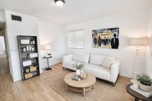 3915 N Meridian Ave 101, Miami Beach