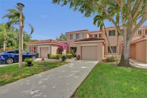11155 Sw 17th Mnr, Davie