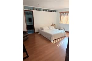 9410 Sw 78th St A, Miami