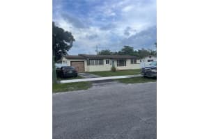 1331 Nw 98th Ter, Miami