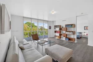 720 Ne 62nd St 404, Miami