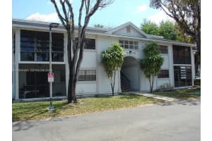 19025 Nw 62nd Ave 202, Hialeah