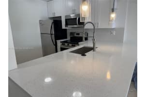 492 Nw 165th St Rd C-309, Miami